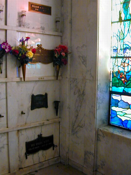 Hollywood Forever Cemetery. Rudolfo Valentino grave site