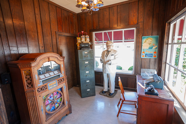 Sanders Cafe and Museum