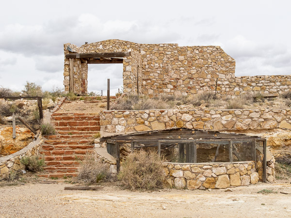Two Guns ghost town and Diablo Canyon, Two Guns, AZ