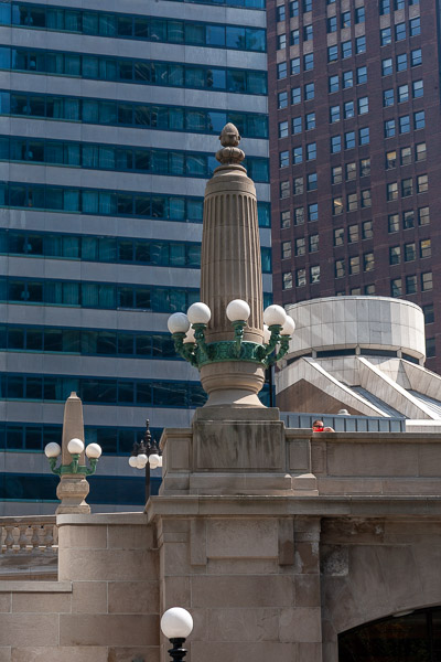 Architecture tour from the Chicago river