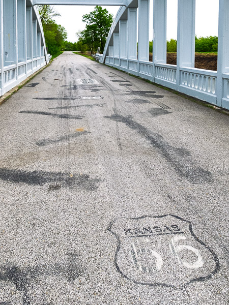 Bush Creek (rainbow) bridge in Cherokee County, Kansas