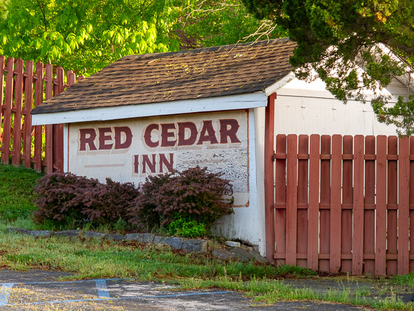 Red Cedar Inn in Pacific, MO