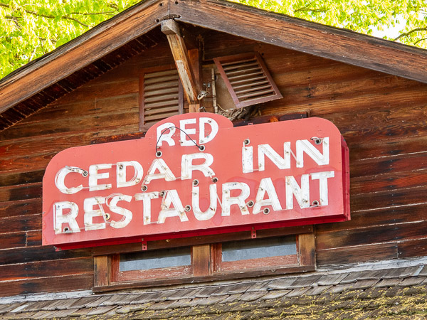 Red Cedar Inn in Pacific, MO