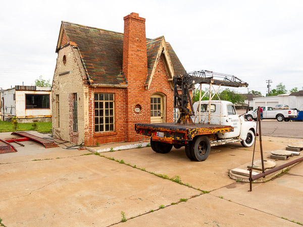 Phillips 66 cottage style gas station, Chandler, OK