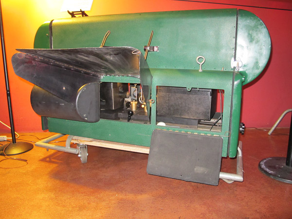 Egyptian Theater, 3D movie projector