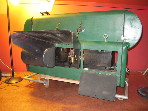 Egyptian Theater, 3D movie projector