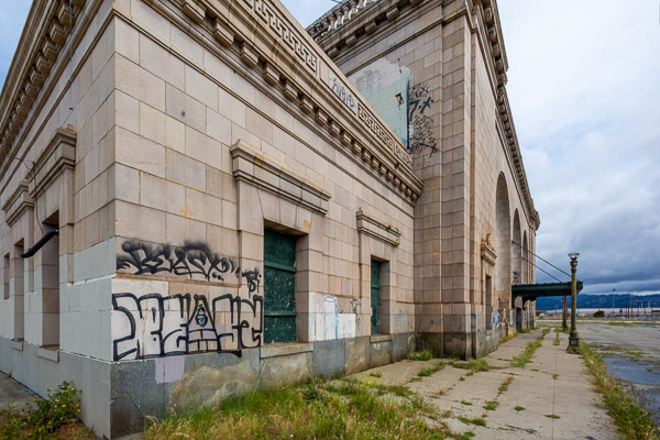 16th Street Train Station