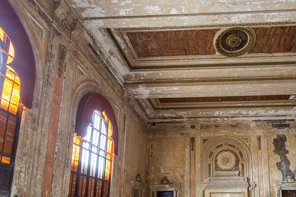 16th Street Train Station, main lobby