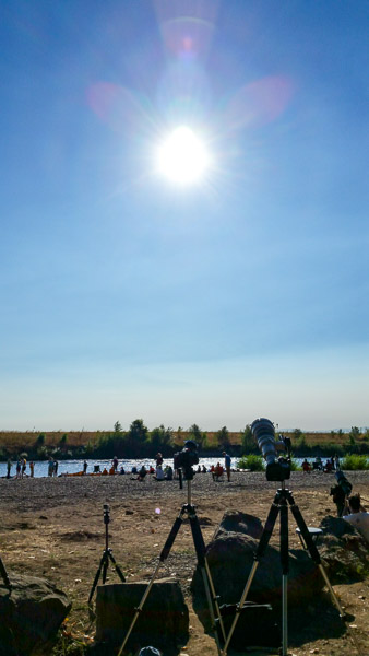 Cameras waiting for the eclipse to start
