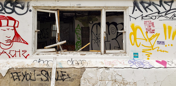 Abandoned Twin Arrows trading post